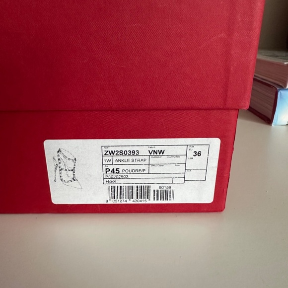 Valentino Rockstud Shoes - Picture 3 of 8